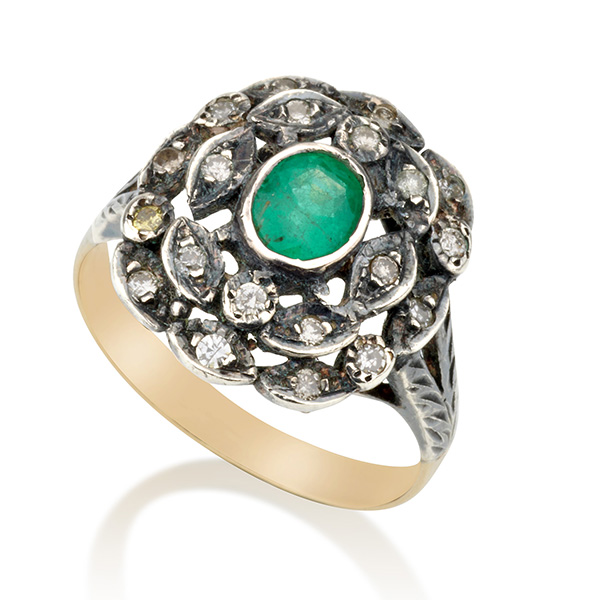 טבעת אמרלד ויהלומים